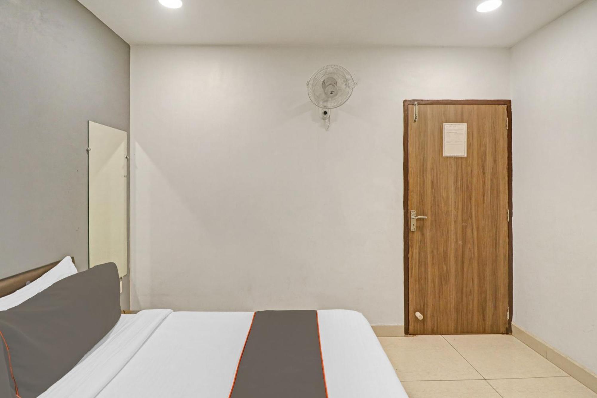 Hotel Collection O Seven Heaven Neu-Delhi Exterior foto